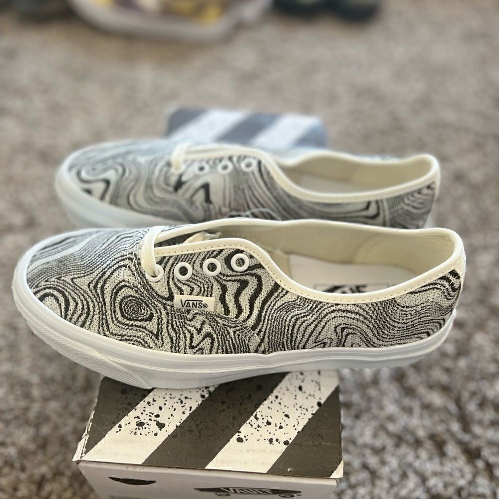 Vans OG Authentic LX “Jacquard Marble” size 7.5W